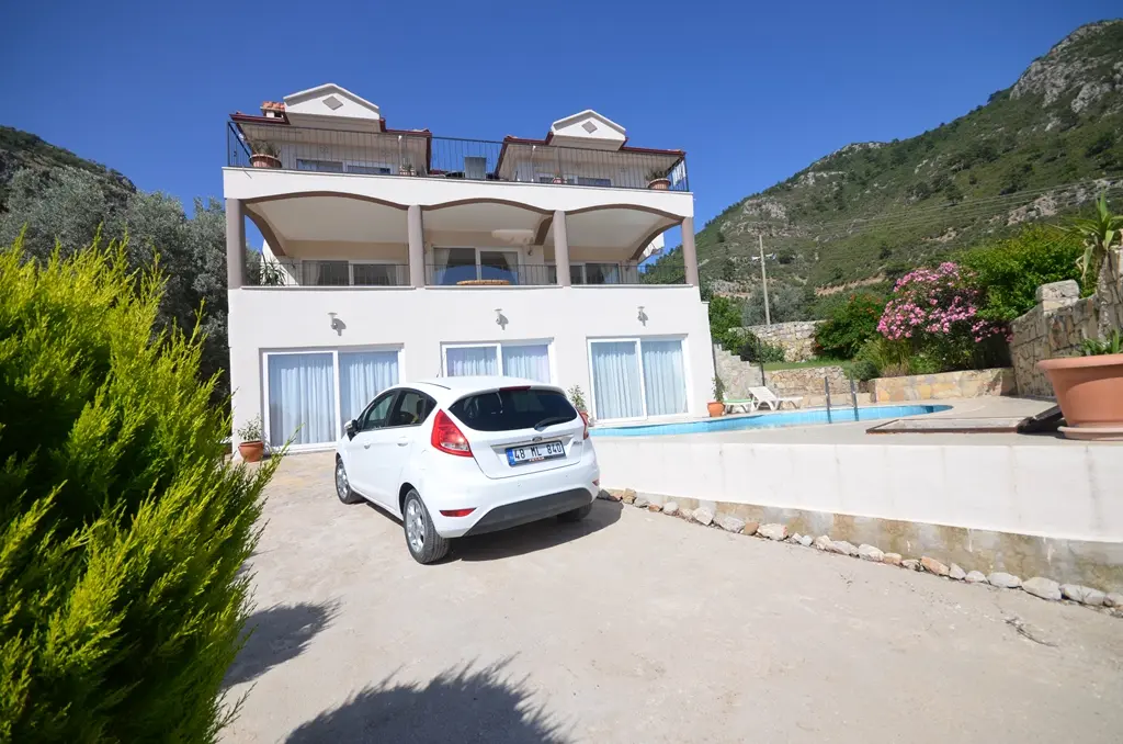 Property in Uzumlu